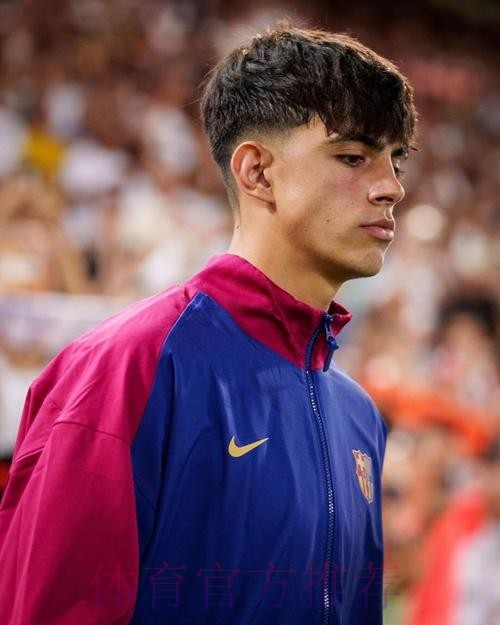 TA：巴萨冬窗引援已结束；贝尔纳尔与弗里克沟通后决定留下